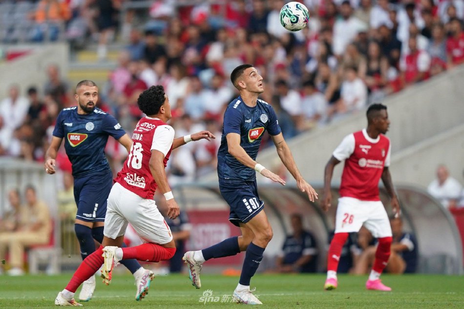 球赛场的新 球赛场的新